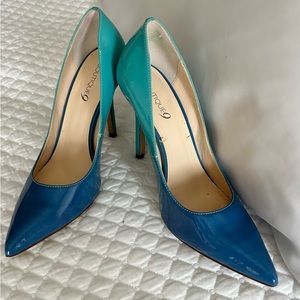 Two Tone Glossy Blue/Green Boutique 9 Heels in size 8 1/2